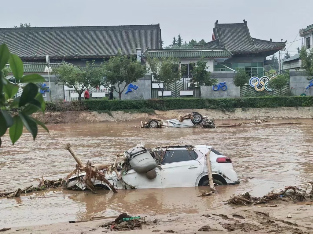 陝西寶雞暴雨已造成5死8失蹤。