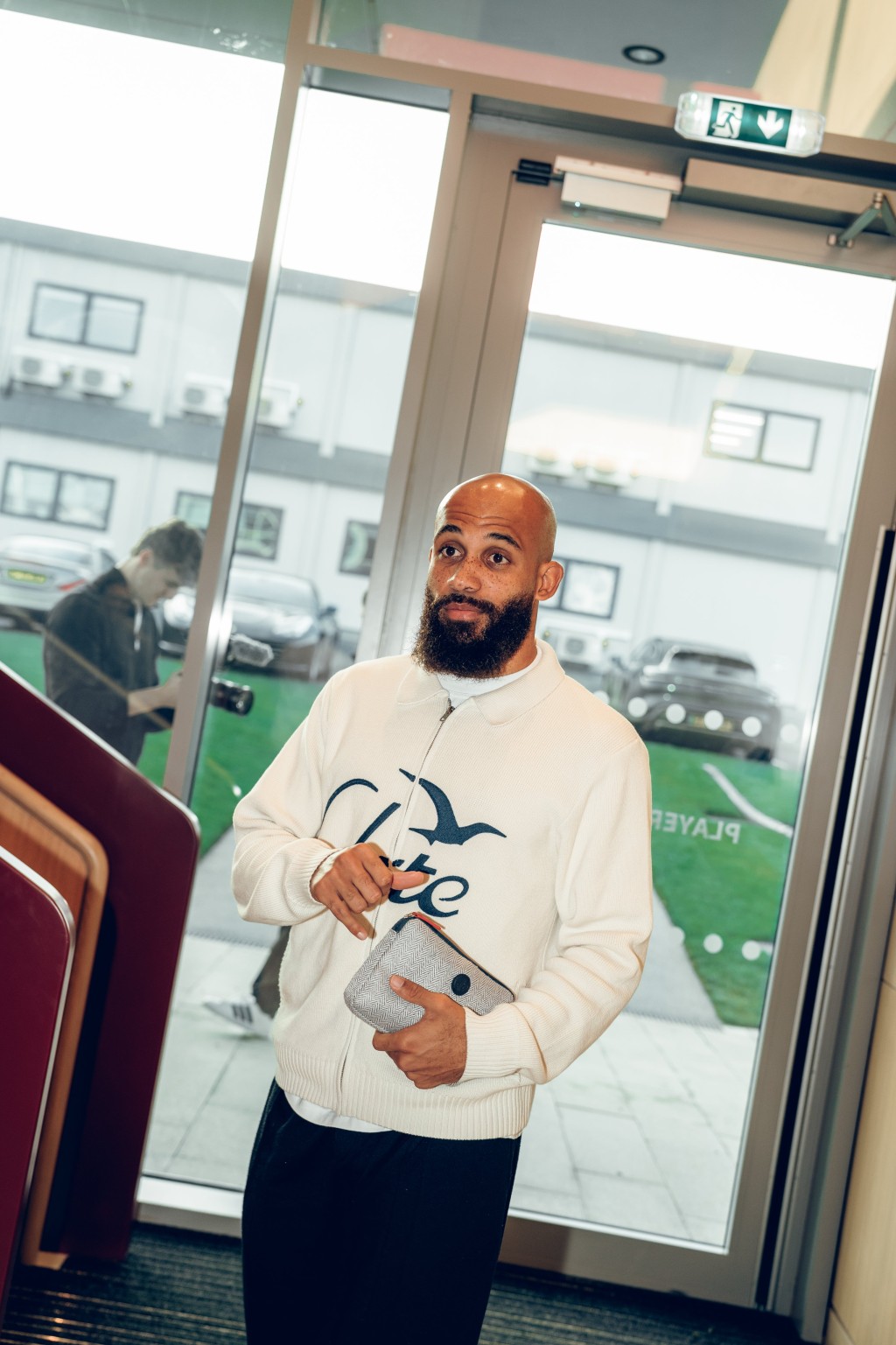 曼聯近日在社交媒體上載麥比奧莫的照片,預視他有機會上陣。曼聯官方圖片 曼聯近日在社交媒體上載麥比奧莫的照片,預視他有機會上陣。曼聯官方圖片