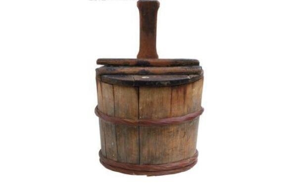 古代糞桶。