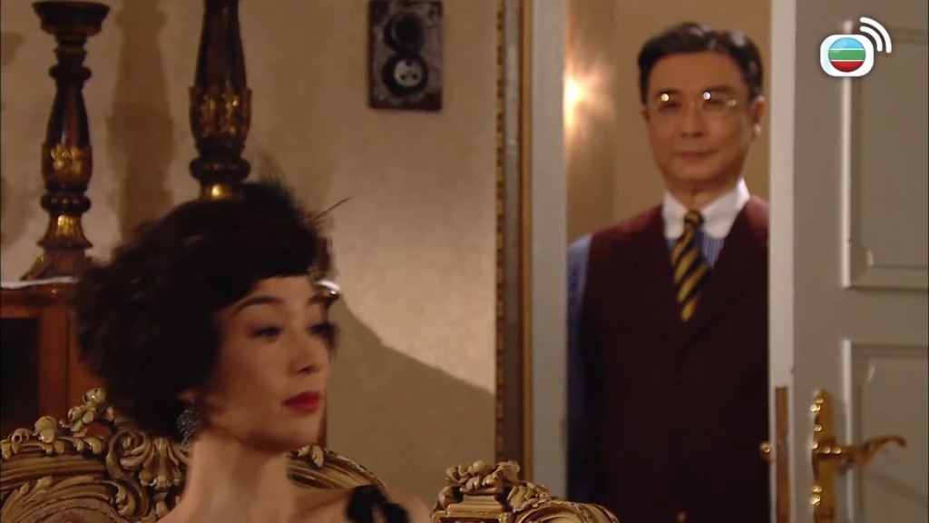 江美儀黑絲色誘劉松仁的場口,至今仍是經典之一。 江美儀黑絲色誘劉松仁的場口,至今仍是經典之一。