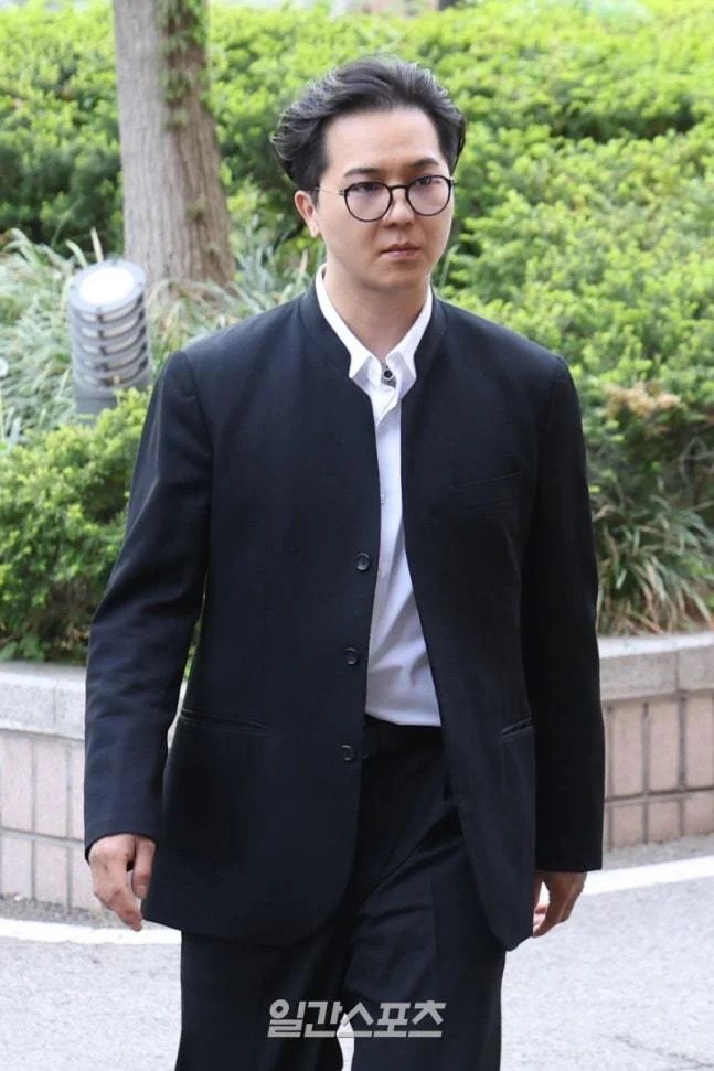 韓團WINNER成員宋旻浩陷入「逃兵役」風波，今日現身法院。