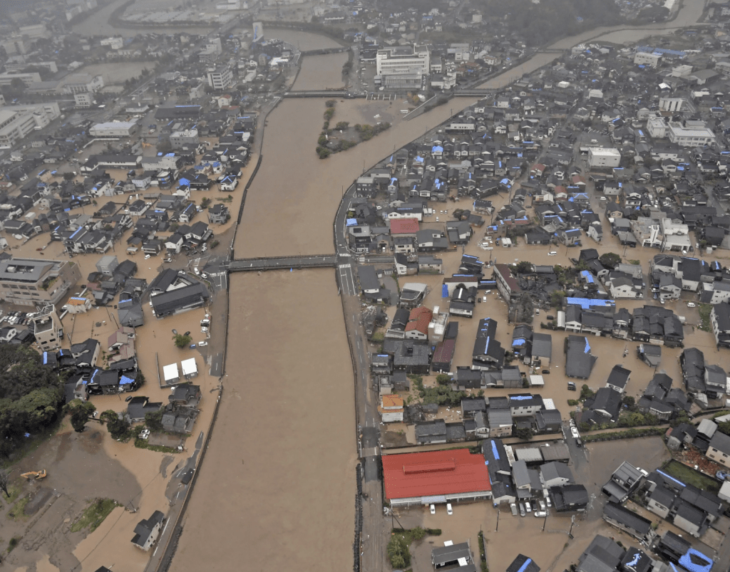 2024 年 9 月 21 日星期六，石川县轮岛市暴雨后被洪水淹没的地区。美联社