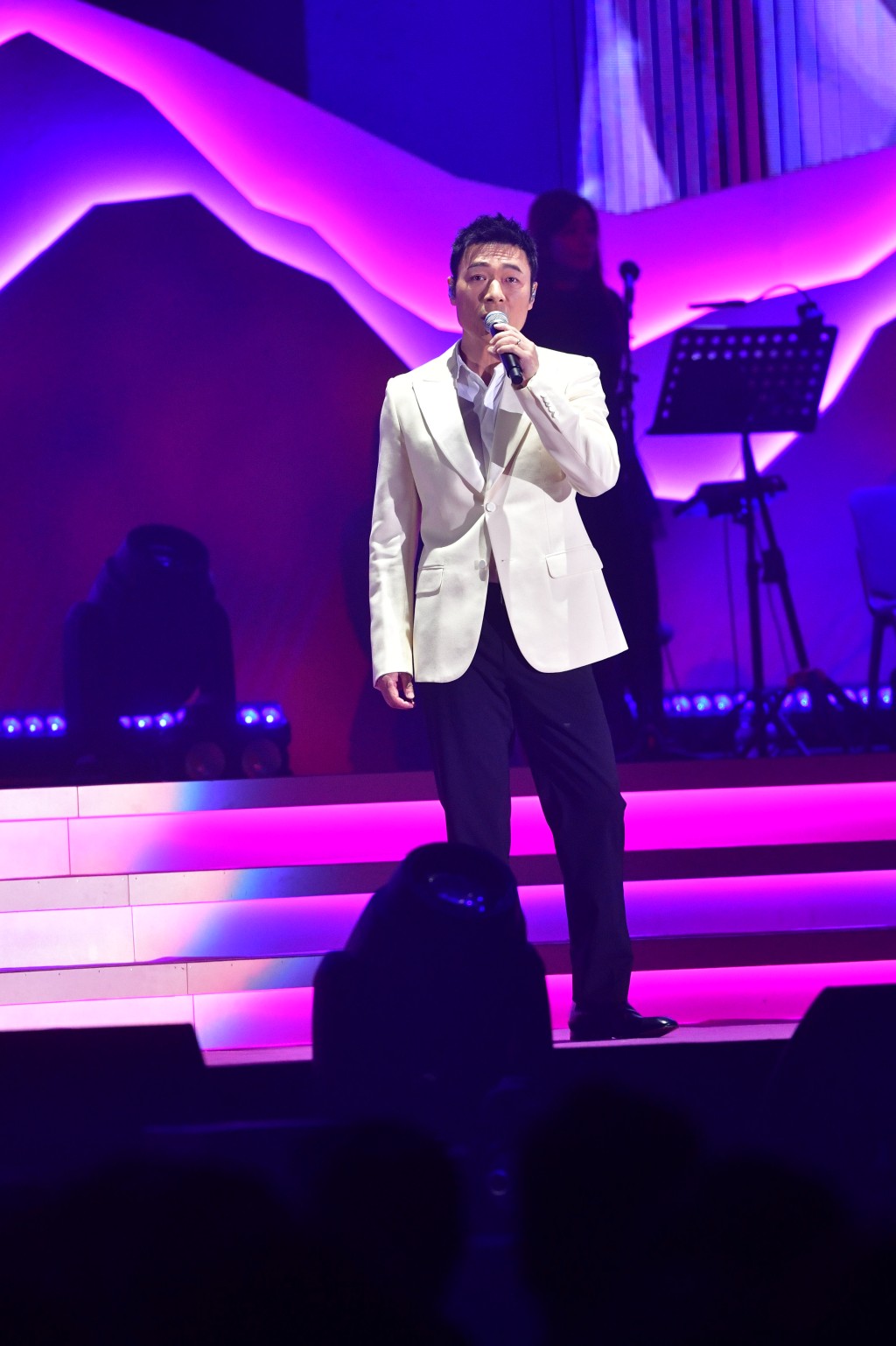 去年7月的《想》張國榮20周年致敬音樂會，許志安自「安心事件」後首度踏上舞台公開演出。