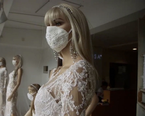 克罗地亚婚纱店推出「新娘口罩」。(网图)
