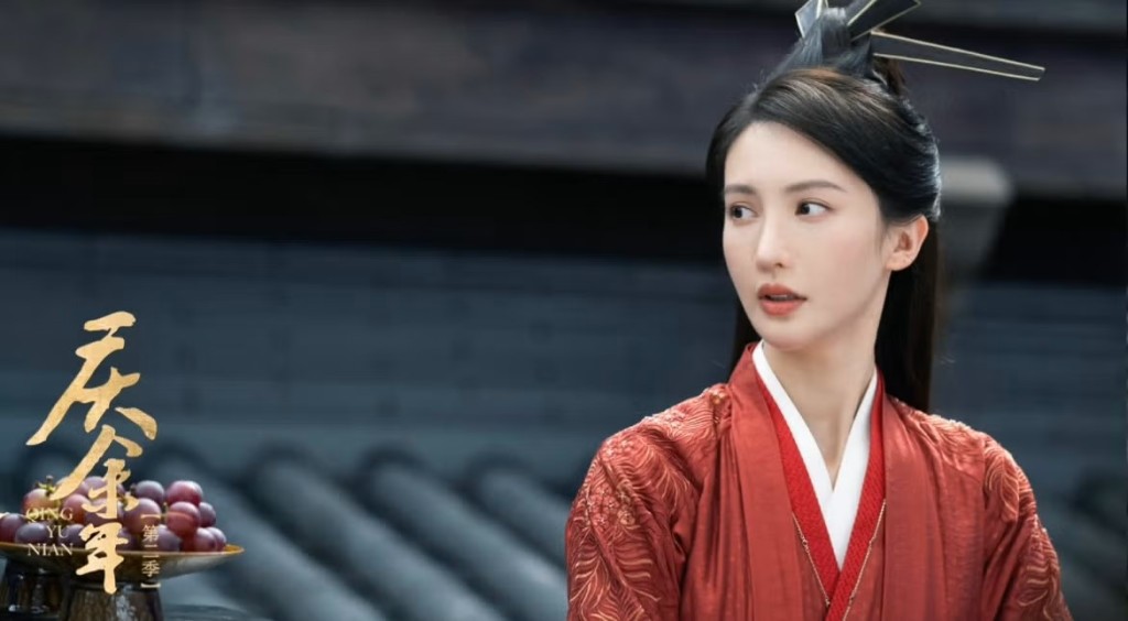 內地女星金晨肇事逃逸被指不溝成犯罪罰款1500元人民幣，惹來網民質疑。微博