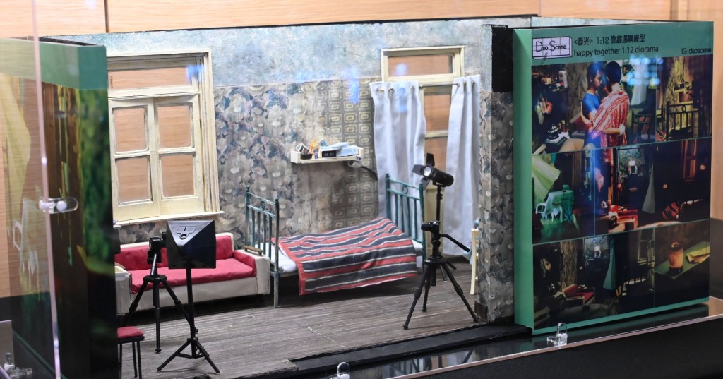 馬家銘的第一件作品是《春光乍洩》,為向哥哥張國榮致敬。