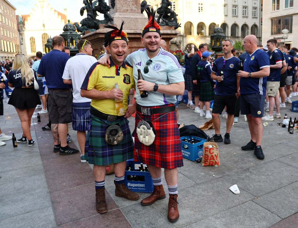 大批蘇格蘭球迷已抵德國。Reuters