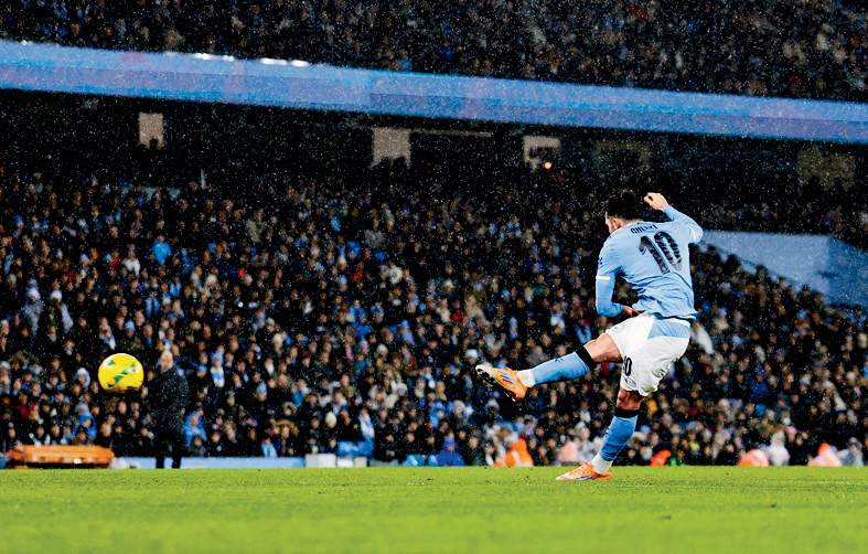 卓基射入世界波，為曼城先開紀錄。