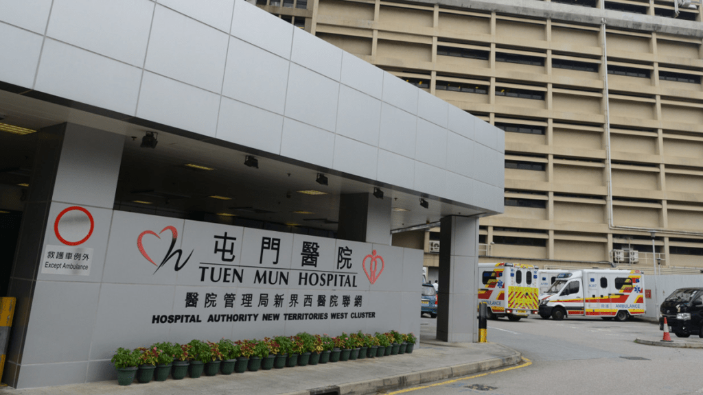 一名104歲人瑞進食期間鯁喉，清醒送往屯門醫院治理。資料圖片