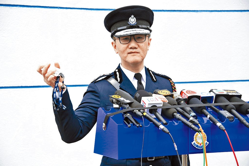 警務處處長蕭澤頤指遊行採取掛牌等措施，目的是保障參與者的安全。