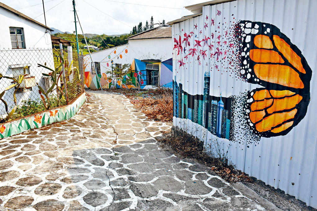 ●坪洋壁畫村以大自然為主題，置身其中感覺身心舒泰。