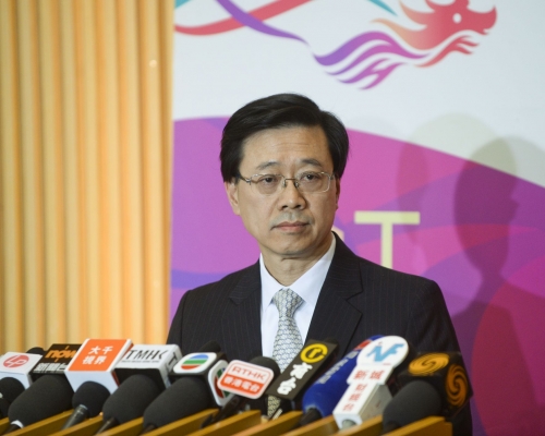 保安局長李家超研調整逃犯條例具爭議罪行。資料圖片
