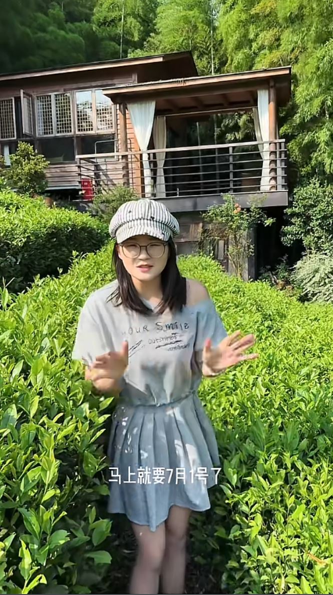 藍晴霞高考失利但在高端民宿殺出新血路。抖音@阿忠的家