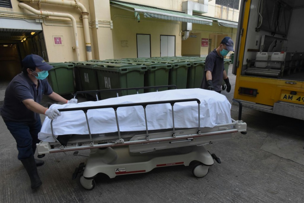 死者遺體被移離。黃文威攝