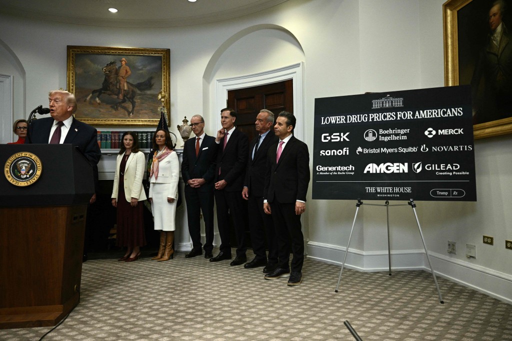 特朗普舉行記者會，宣布與9家藥廠達協議。法新社