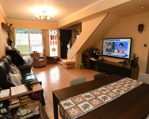 锦绣花园荔枝南路双号屋，面积890方呎。