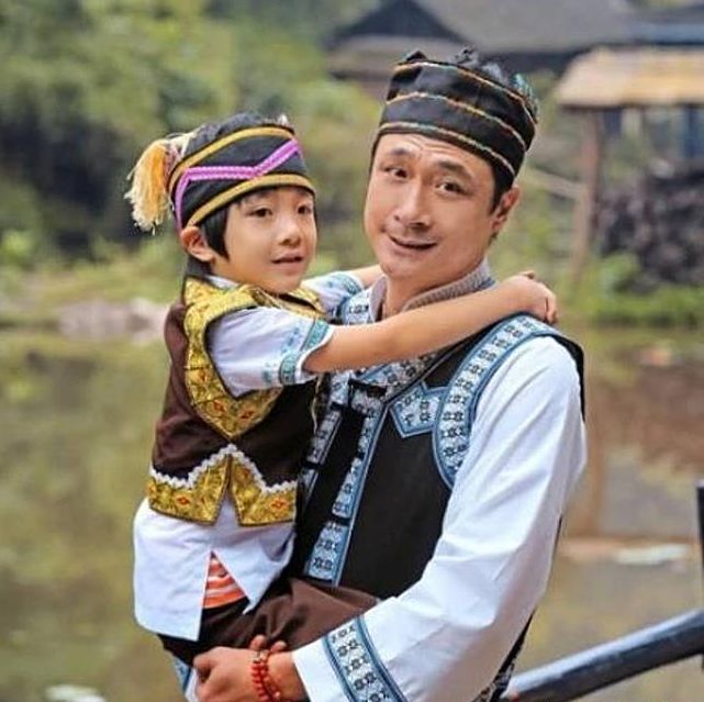鎮宇曾經同Feynman一齊參加內地綜藝節目《爸爸去哪兒2》。