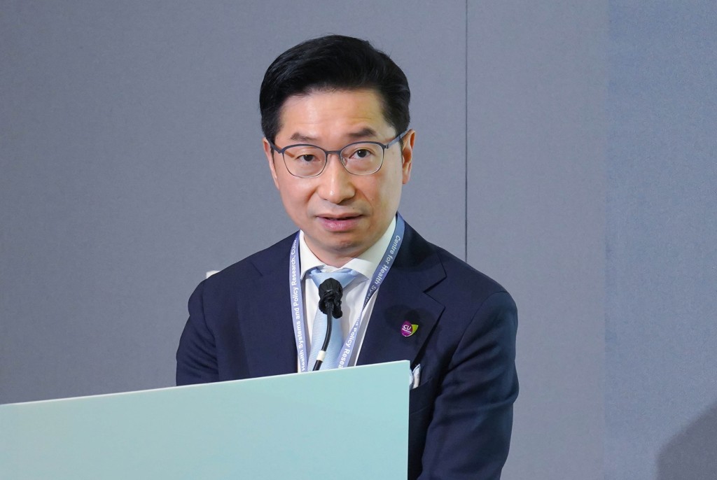 中大醫學院院長趙偉仁表示,中大醫學院作為全球最年輕的頂尖醫學院之一,是全體教職員、研究人員、臨床醫護團隊以及校友多年來默默耕耘、精益求精的成果。資料圖片 中大醫學院院長趙偉仁表示,中大醫學院作為全球最年輕的頂尖醫學院之一,是全體教職員、研究人員、臨床醫護團隊以及校友多年來默默耕耘、精益求精的成果。資料圖片
