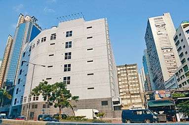 荃灣橫窩仔街一帶工廈正陸續轉型。