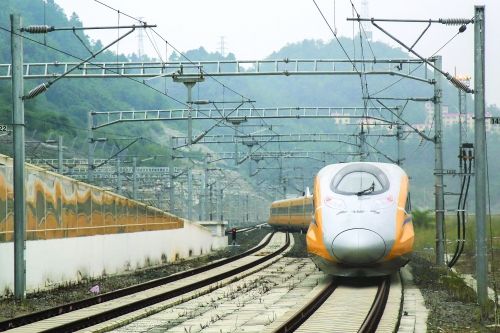 涉及現場管理混亂、違法分包。新華社