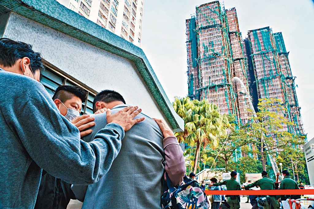 紅十字會宣布，即日起提供24小時無間斷運作熱線，為受火災影響的大埔居民及有需要的市民提供心理支援。