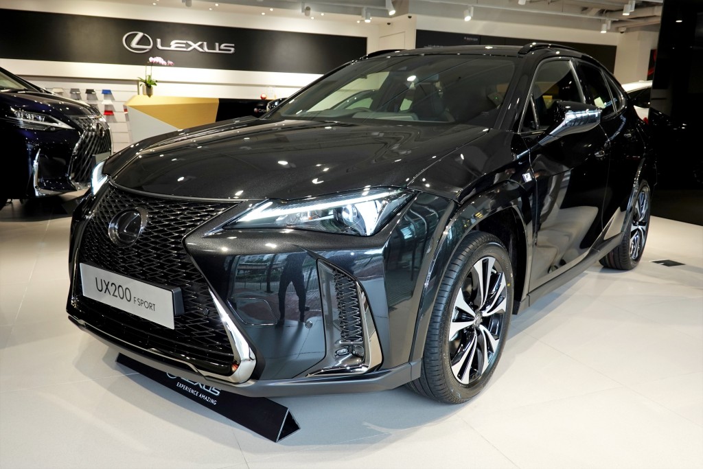 凌志UX200 F Sport Style Blue特別版全港限量5輛。