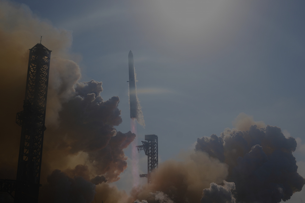SpaceX新一代星舰首飞。 美联社