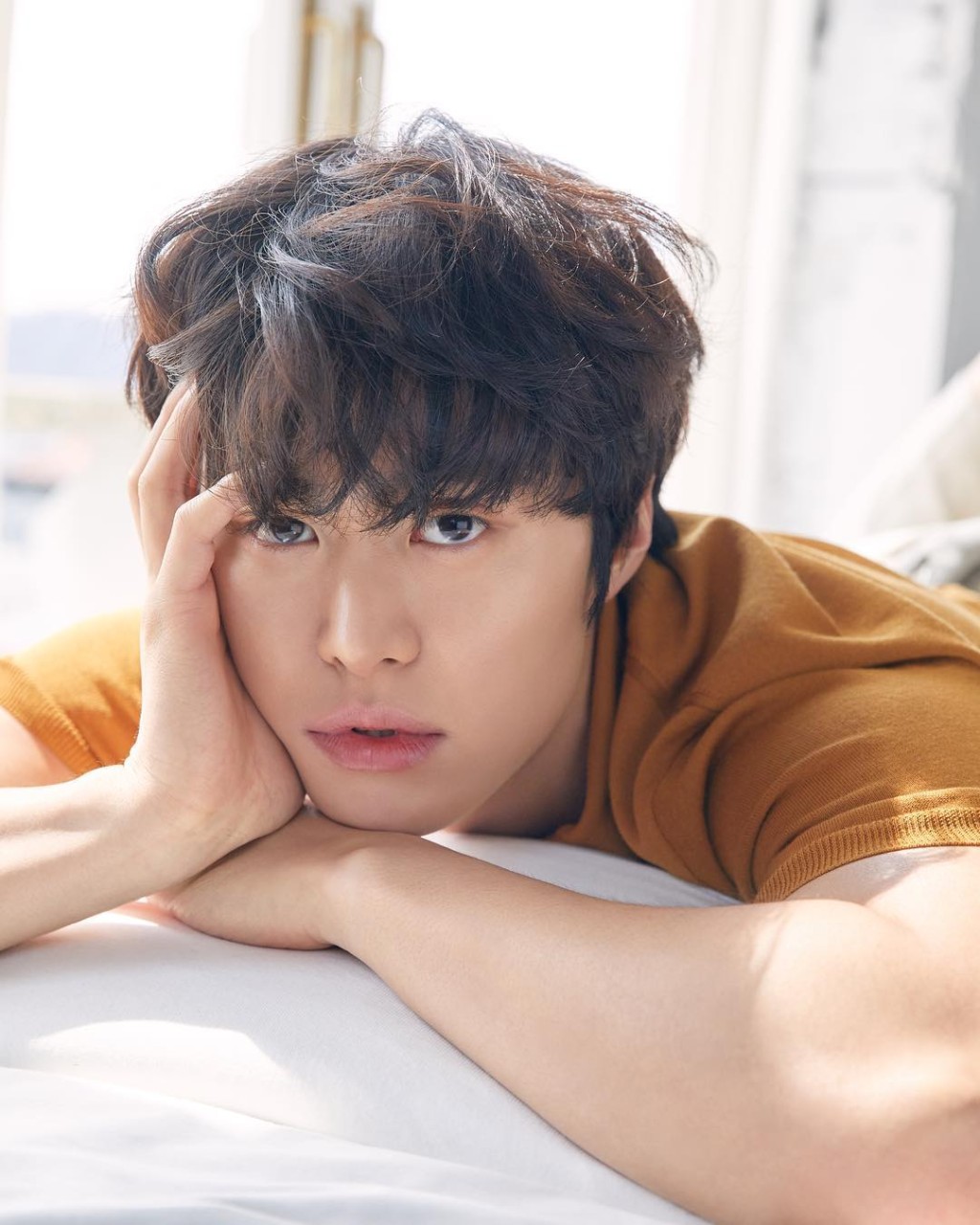 孔明演出過唔少大熱韓劇，不過都係做配角多。