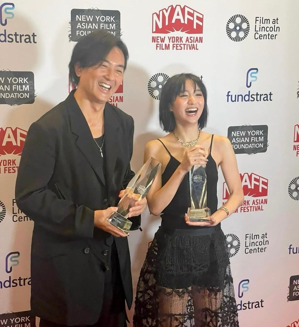 Natalie指鄭伊健教她別一直覺得自己演出未夠好,要接受當下的自己。 Natalie指鄭伊健教她別一直覺得自己演出未夠好,要接受當下的自己。