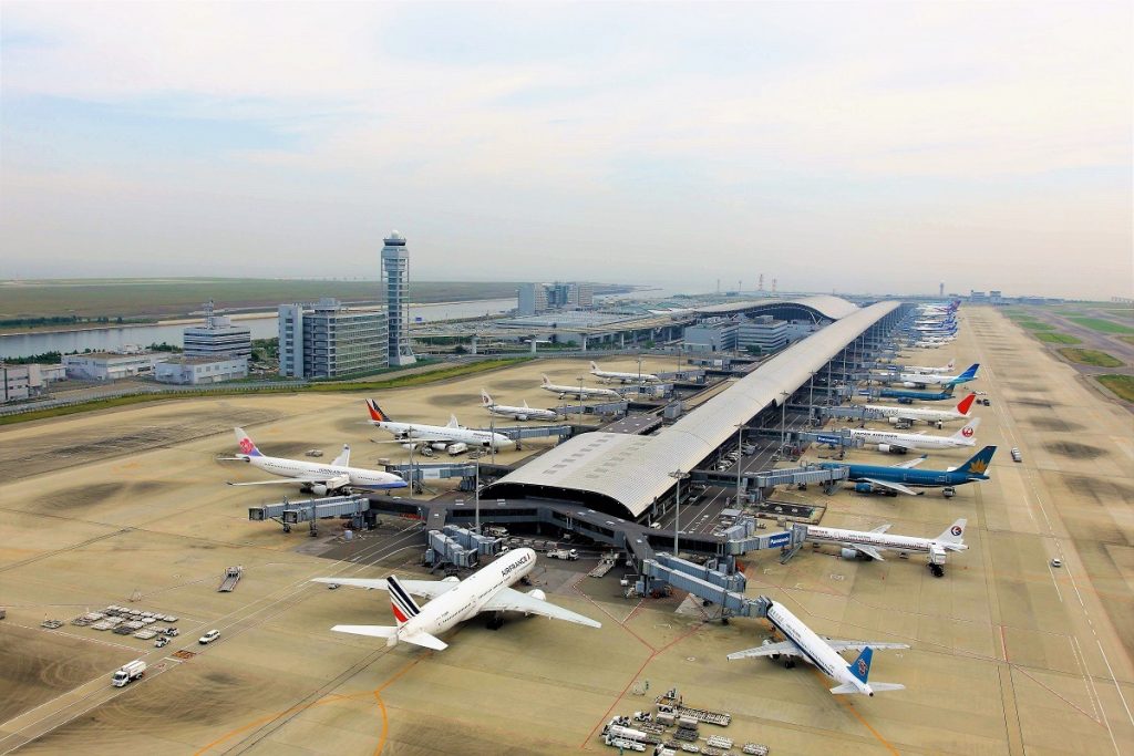 關西國際機場自1994年啟用以來不斷下沉。網上圖片