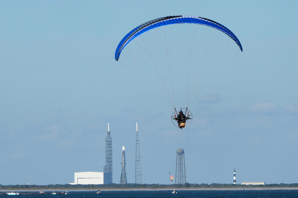 可重复使用推进器首实现海上回收。美联社 可重复使用推进器首实现海上回收。美联社