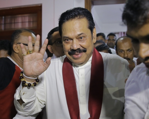 拉贾帕克萨已宣誓就任成为新一任总理。AP