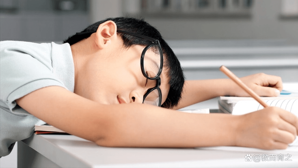 「作業熔斷機制」是希望學生可以準時睡眠、確保睡眠時間和睡眠質量提供支持。