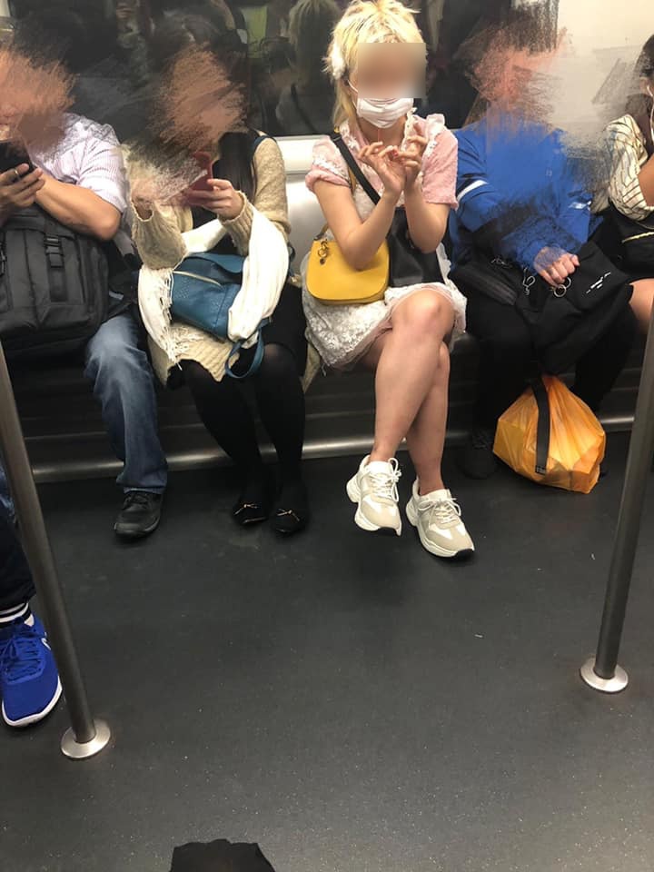 其他網民分享疑似同一位大媽