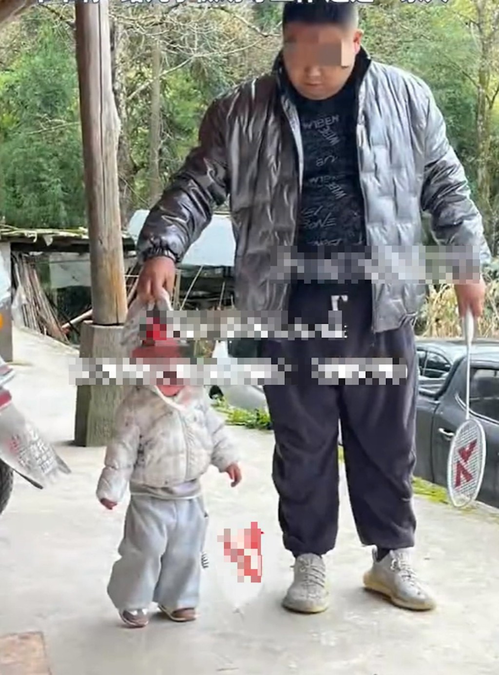 劉女士強調要追究丈夫對兒子朗朗疏忽照顧的刑事責任。