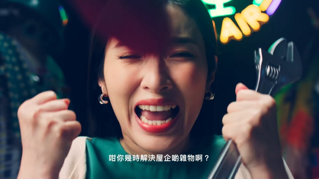 网民对于马国明没有夫妻档上阵,由另一位女性演其太太感可惜,又指马国明做老公后更加幽默,呼吁他早日成为人父。 网民对于马国明没有夫妻档上阵,由另一位女性演其太太感可惜,又指马国明做老公后更加幽默,呼吁他早日成为人父。