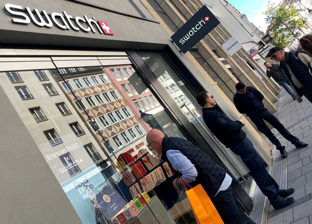 德国慕尼黑的Swatch专卖店。 路透社