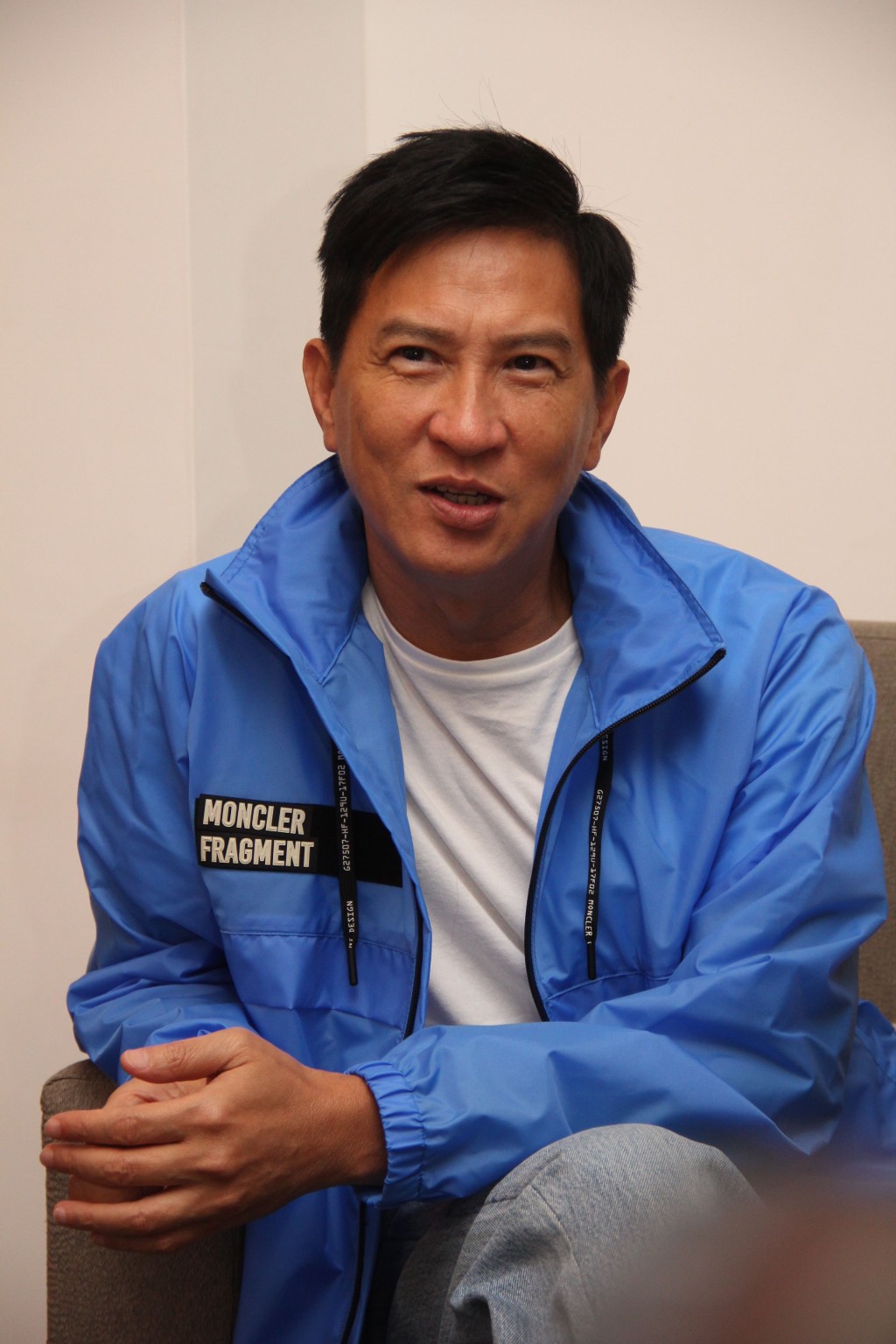 家輝話向來對角色冇框框, 白癡、邋遢乜都得,最重視是好劇本。