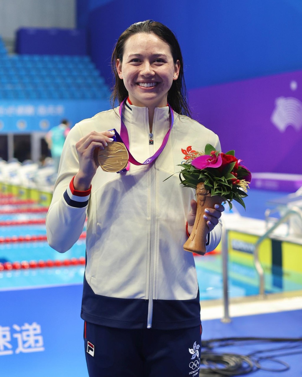 何诗蓓多次代表香港参赛。