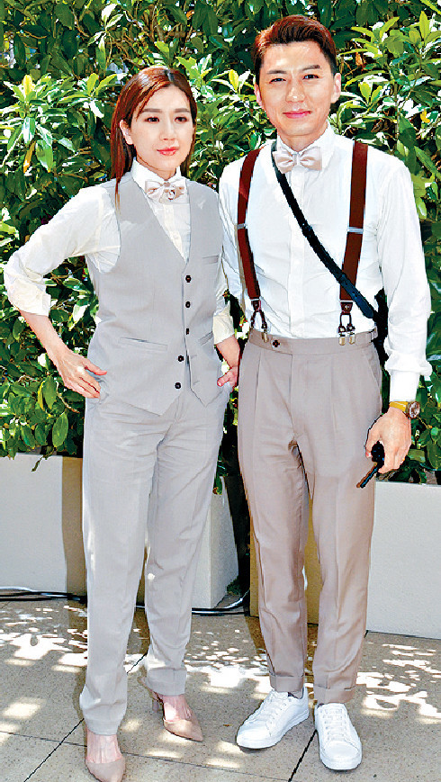 ■袁偉豪及黃智雯做兄弟。