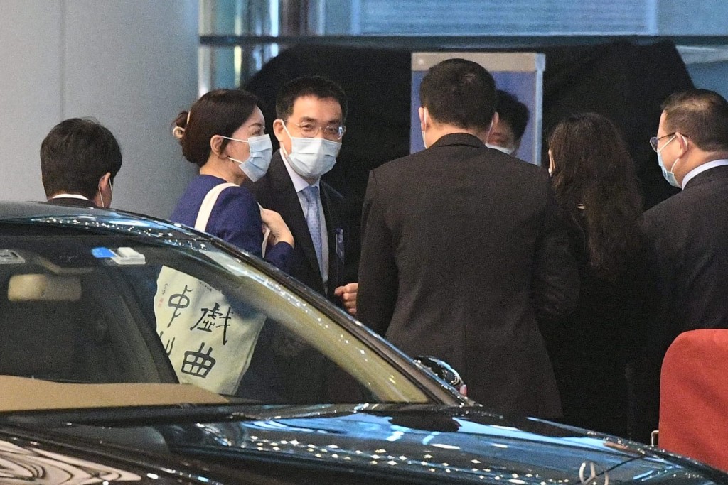 中聯辦副主任盧新寧。