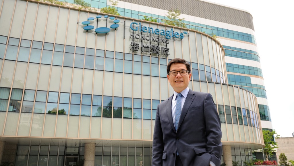 曾慶亷表示，遙距會診計畫開展一周以來，已為近千名病人提供服務。