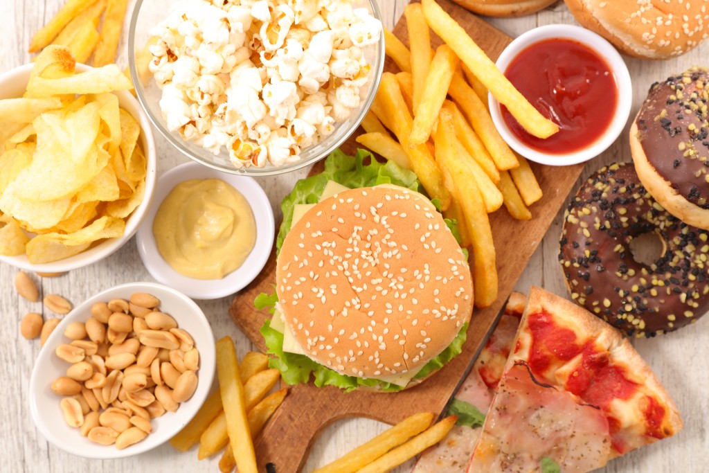 西方飲食文化增加肥胖及中風的風險。（資料圖片）