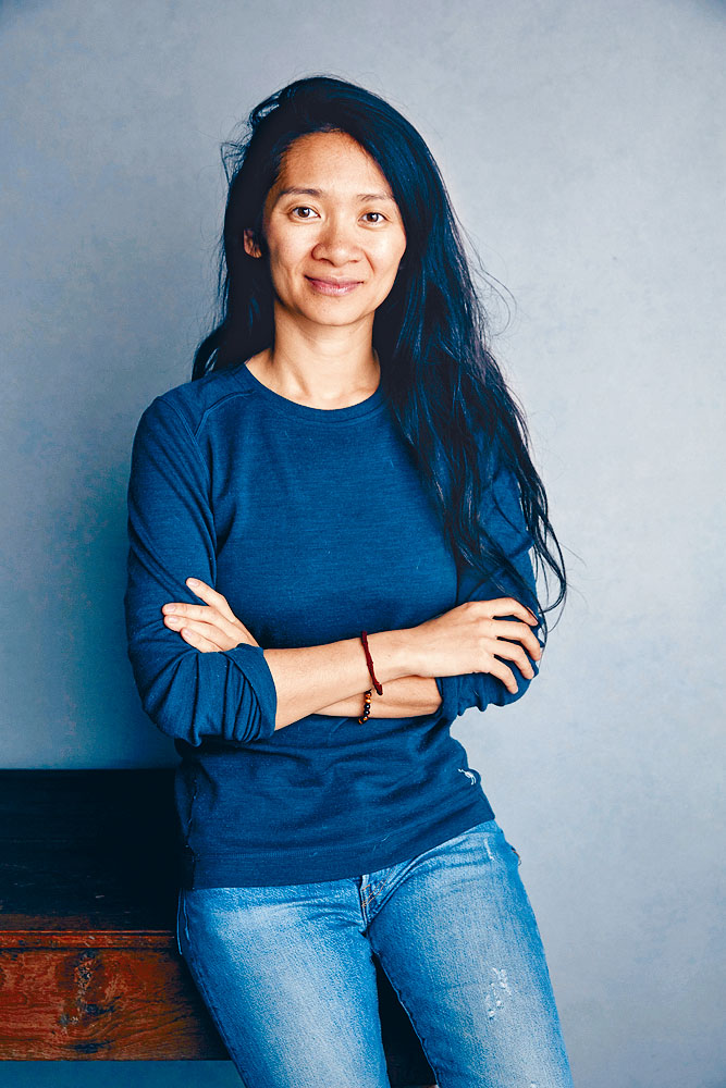 赵婷成为首名华裔女导演，夺得威尼斯最高荣誉金狮奖。