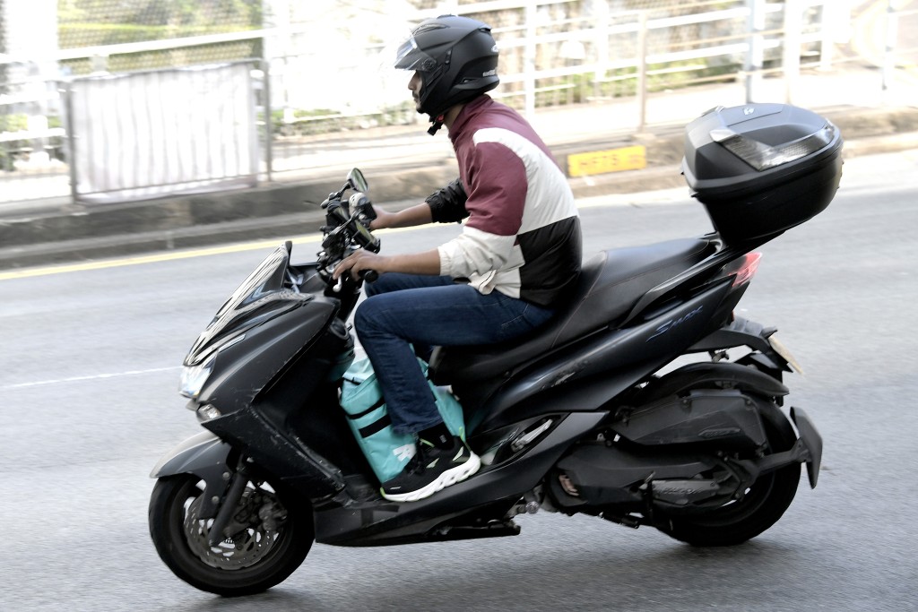 戶戶送（Deliveroo）宣布撤出香港市場。黃偉強攝