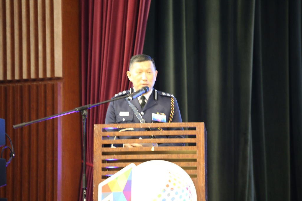 油尖警区指挥官杨文彬致辞。