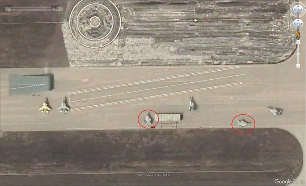 最新的谷歌衛星圖片令艦載版殲-35首次曝光。