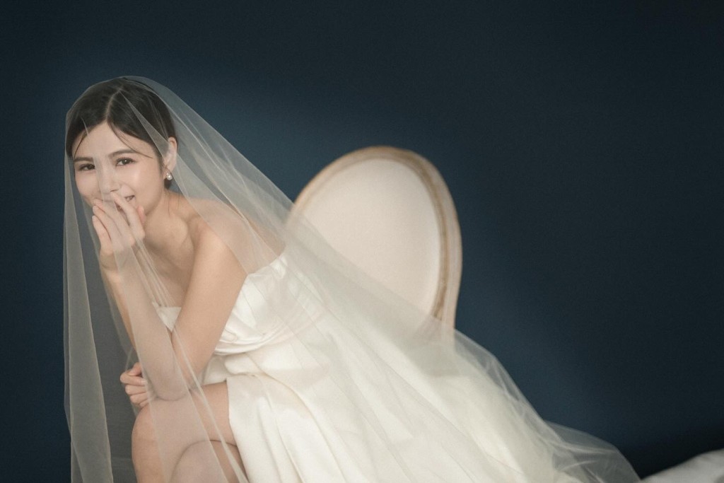 方泳琳婚前婚後在IG分享了多輯婚紗相。
