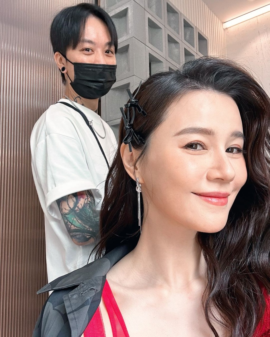 黃翠如早前就被網民拍到穿鬆身裙兼波鞋逛街，腹部微隆兼上圍升級，疑似有孕。