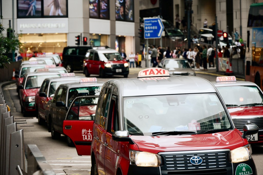 陳恒鑌呼籲政府應定期監察新車隊的運營情況，確保政策有效落地。資料圖片